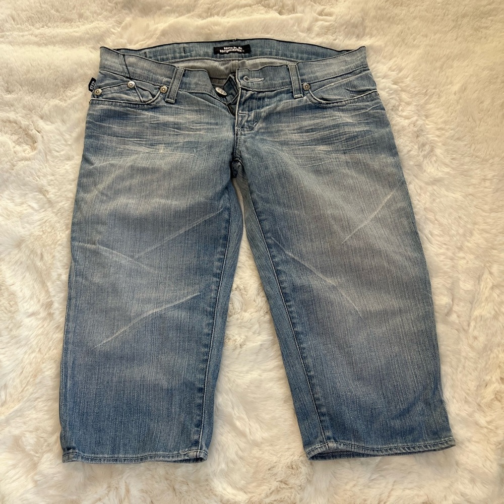 Rock & Republic Jeans Womens 26 Pixi Capri Low Rise Med Wash Zip Fly Made in USA